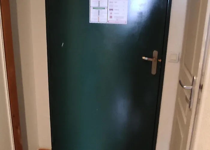 - 6 Pers, Piscine, Parking, Balcon - Fr-1-814-168